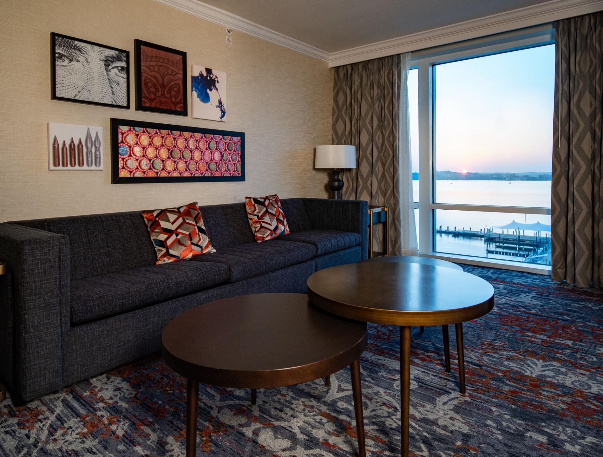 Gaylord Executive Suite