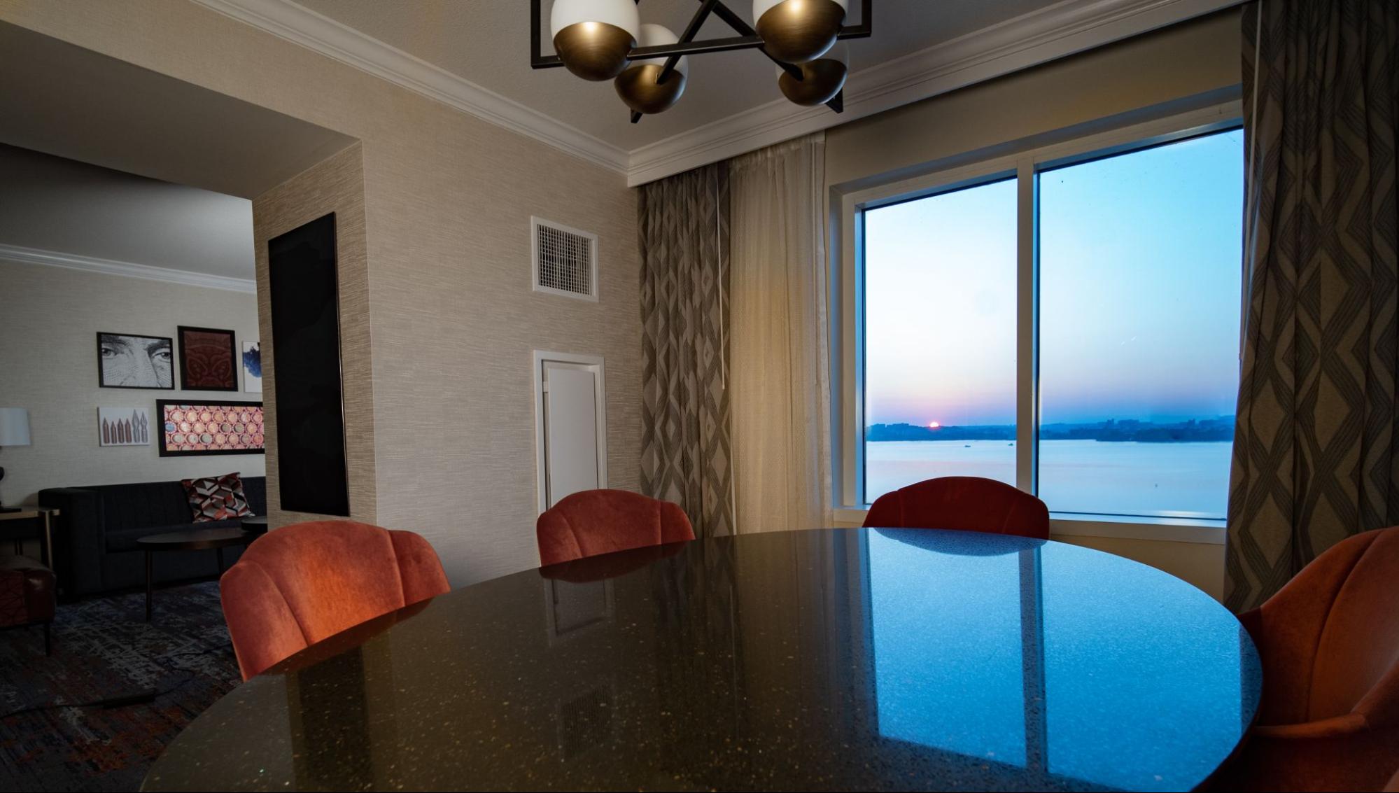 Gaylord Executive Suite